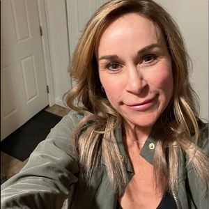 Meet your Posher, Mahri